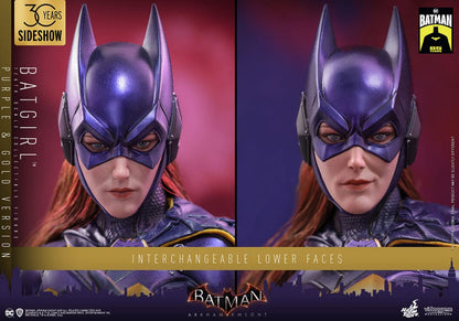 BATGIRL (PURPLE AND GOLD VERSION) EXCLUSIVE - FIGURA 1/6 ESCALA - HOT TOYS – BATMAN ARKHAM KNIGHT VIDEOGAME