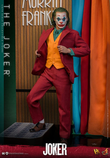 THE JOKER HOT TOYS
