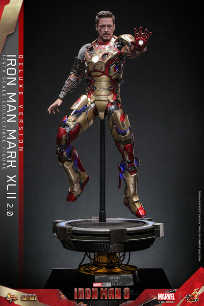IRON MAN MARK XLII 2.0 DELUXE - IRON MAN 3 - HOT TOYS FIGURA 1/6 ESCALA 32 CM