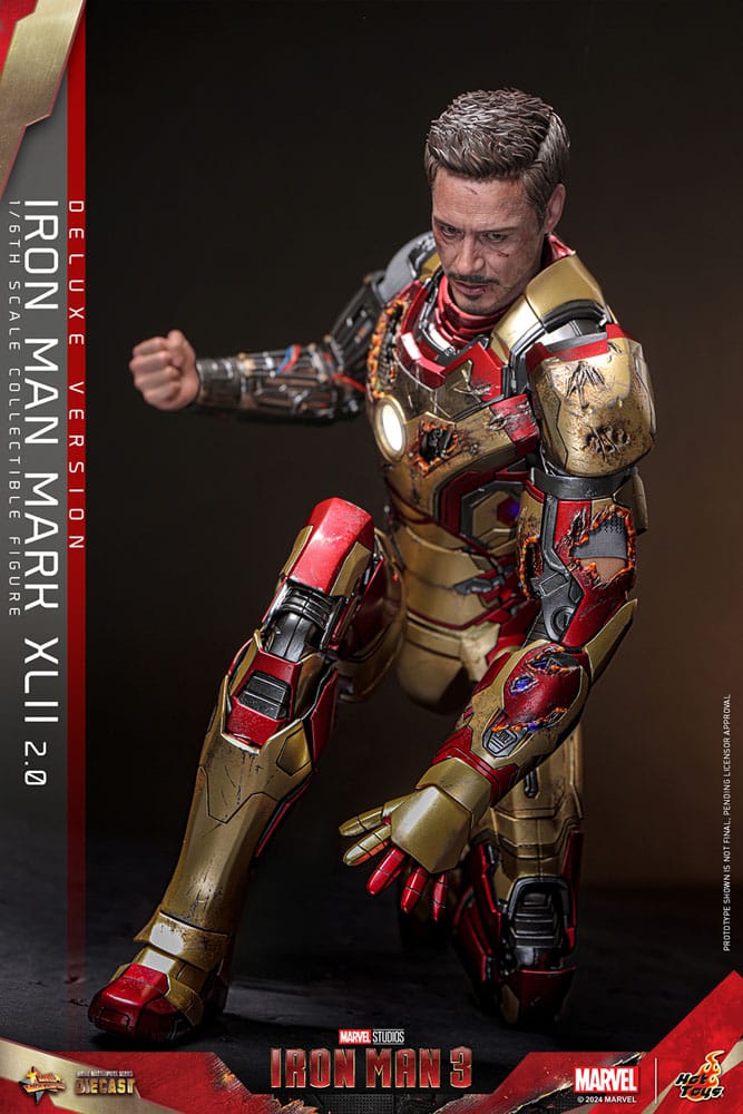 IRON MAN MARK XLII 2.0 DELUXE - IRON MAN 3 - HOT TOYS FIGURA 1/6 ESCALA 32 CM
