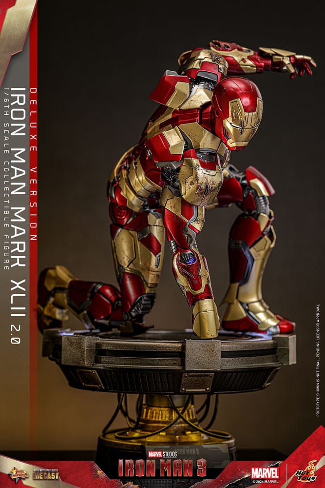 IRON MAN MARK XLII 2.0 DELUXE - IRON MAN 3 - HOT TOYS FIGURA 1/6 ESCALA 32 CM