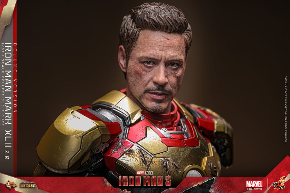 IRON MAN MARK XLII 2.0 DELUXE - IRON MAN 3 - HOT TOYS FIGURA 1/6 ESCALA 32 CM