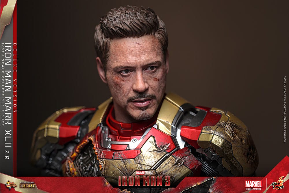 IRON MAN MARK XLII 2.0 DELUXE - IRON MAN 3 - HOT TOYS FIGURA 1/6 ESCALA 32 CM