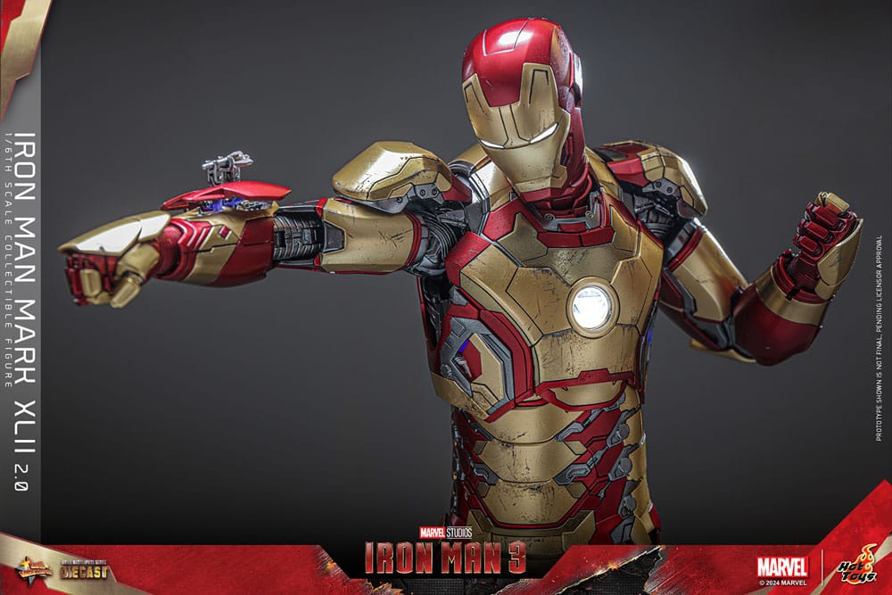 IRON MAN MARK XLII 2.0 - IRON MAN 3 - HOT TOYS FIGURA 1/6 ESCALA 32 CM