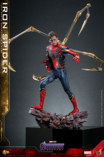 IRON SPIDER AVENGERS ENDGAME HOT TOYS