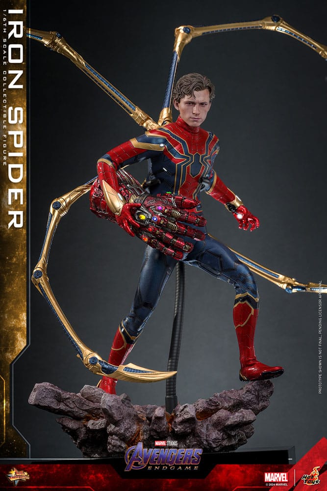 IRON SPIDER AVENGERS ENDGAME HOT TOYS