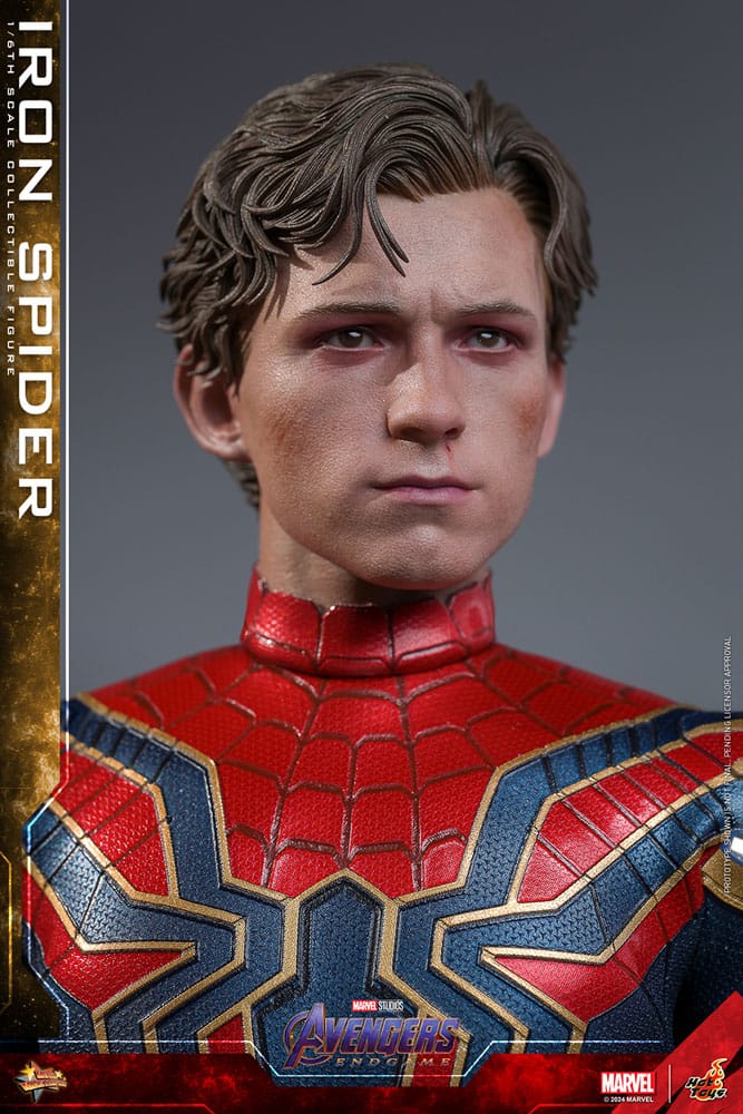IRON SPIDER AVENGERS ENDGAME HOT TOYS
