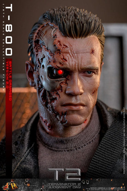 TERMINATOR 2 BATTLE DAMAGED VERSION 2.0 HOT TOYS
