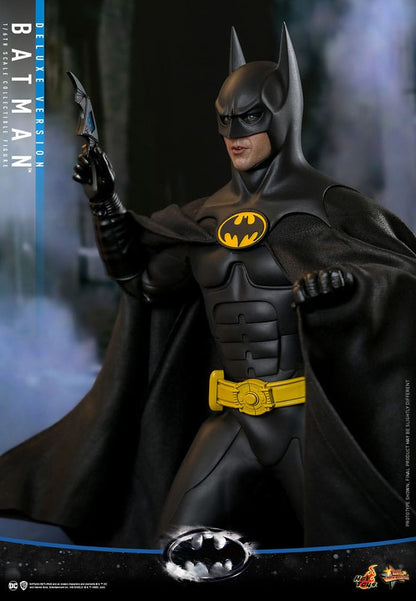 BATMAN – BATMAN RETURNS 2.0 DELUXE VERSION – FIGURA 1/6 ESCALA – HOT TOYS – MOVIE MASTERPIECE