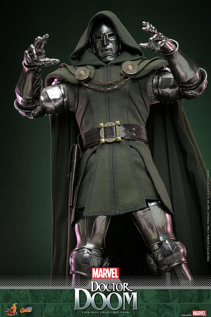 MARVEL COMIC FIGURA 1/6 DOCTOR DOOM 33 CM | HOT TOYS – LÍNEA COMIC MASTERPIECE