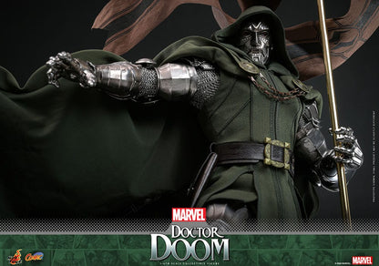 MARVEL COMIC FIGURA 1/6 DOCTOR DOOM 33 CM | HOT TOYS – LÍNEA COMIC MASTERPIECE