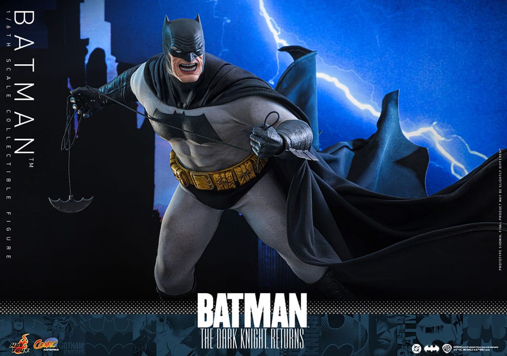 BATMAN - THE DARK KNIGHT RETURNS COMIC HOT TOYS