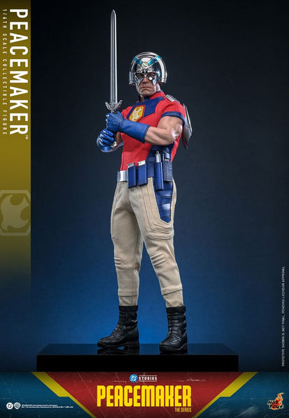 PEACEMAKER FIGURA MOVIE MASTERPIECE 1/6 (HOT TOYS – DC COMICS) 31 CM