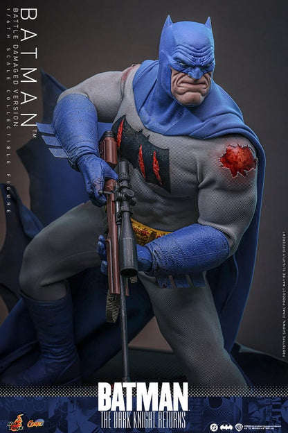 BATMAN – THE DARK KNIGHT RETURNS COMIC 1/6 (BATTLE DAMAGED VERSION) HOT TOYS – DC COMICS
