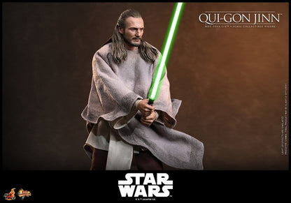 QUI-GON JINN (COLLECTOR EDITION) – STAR WARS: THE PHANTOM MENACE – HOT TOYS