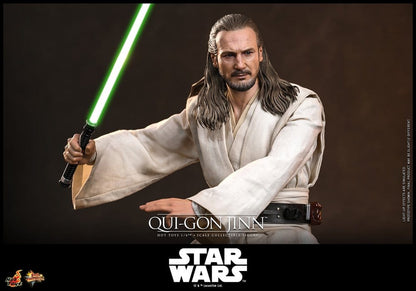 QUI-GON JINN (COLLECTOR EDITION) – STAR WARS: THE PHANTOM MENACE – HOT TOYS