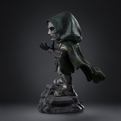 DOCTOR DOOM AVENGERS DOOMSDAY MINICO 15 CM IRON STUDIOS