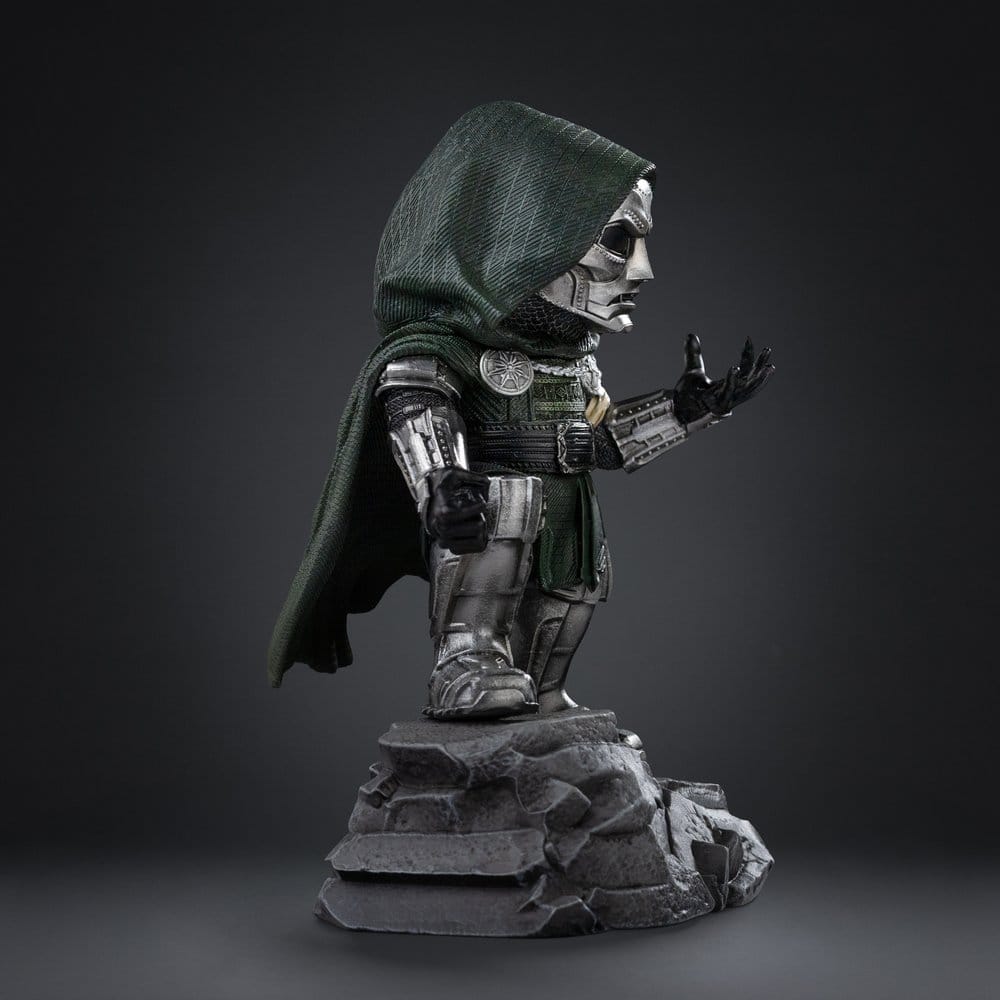 DOCTOR DOOM AVENGERS DOOMSDAY MINICO 15 CM IRON STUDIOS