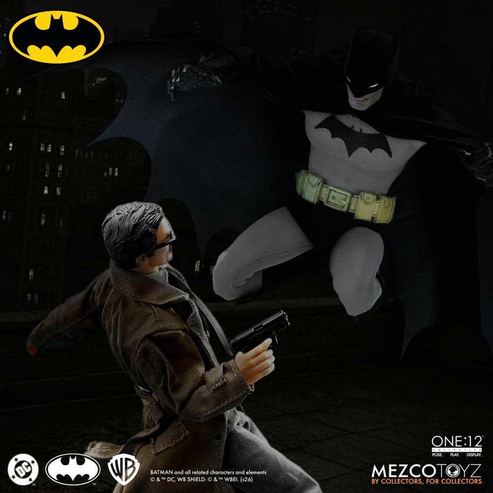 BATMAN YEAR ONE FIGURA 1/12 ONE:12 COLLECTIVE 17 CM MEZCO TOYZ