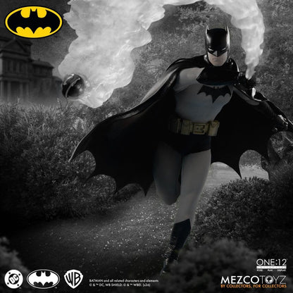BATMAN YEAR ONE FIGURA 1/12 ONE:12 COLLECTIVE 17 CM MEZCO TOYZ