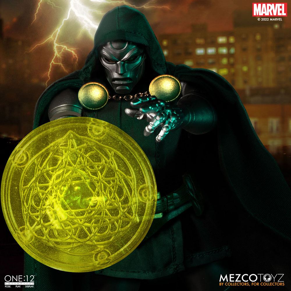 DOCTOR DOOM MARVEL FIGURA 1/12 ONE:12 COLLECTIVE 17 CM MEZCO TOYZ