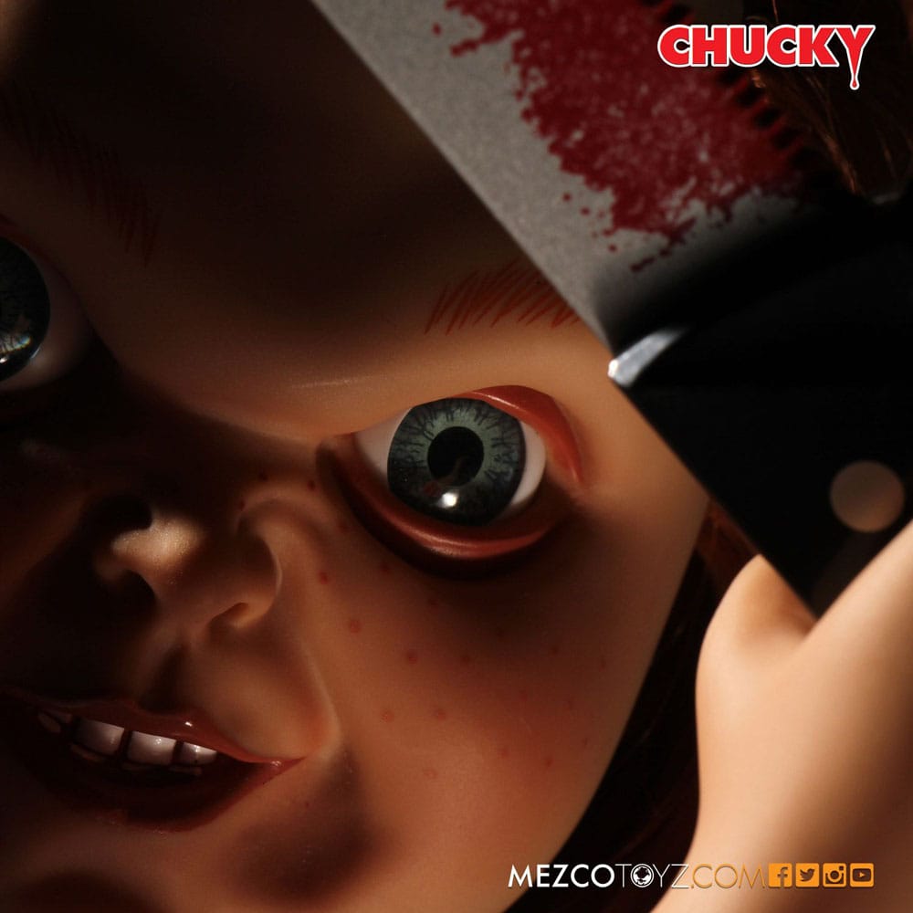 CHUCKY EL MUÑECO DIABÓLICO SNEERING CHUCKY MUÑECA CON SONIDO 38 CM MEZCO TOYZ