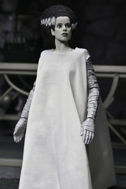 THE MONSTER & HIS MATE (B&W) – LA NOVIA DE FRANKENSTEIN 90TH ANNIVERSARY - NECA
