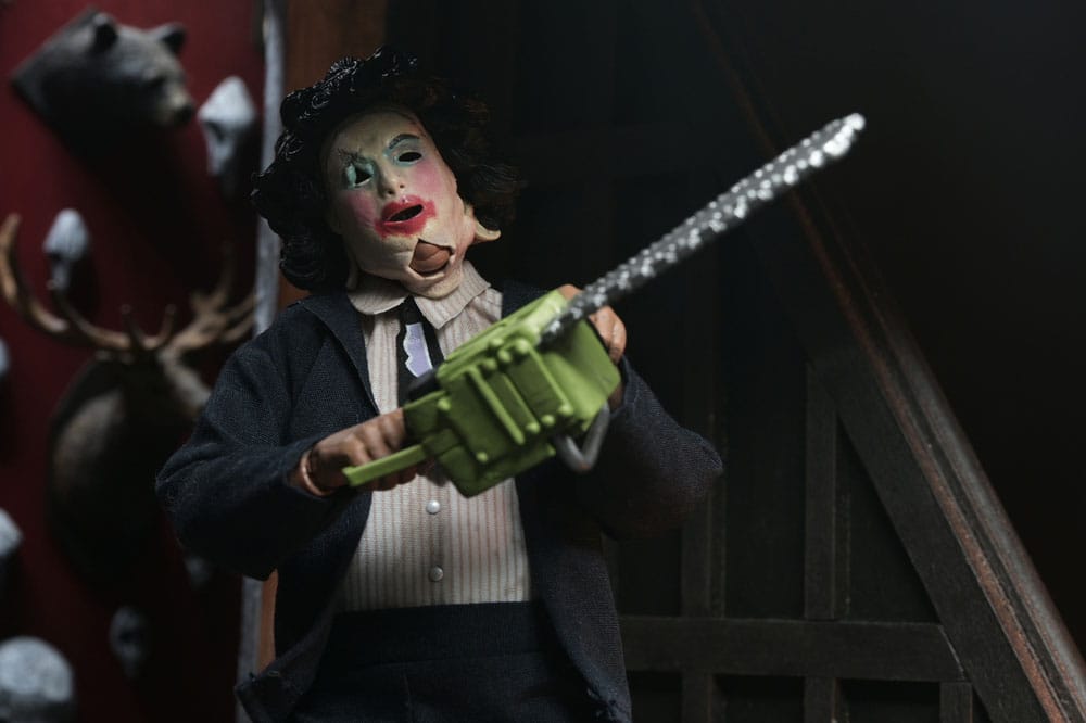LEATHERFACE – PRETTY WOMAN CLOTHED FIGURE 20 CM (THE TEXAS CHAINSAW MASSACRE · NECA)