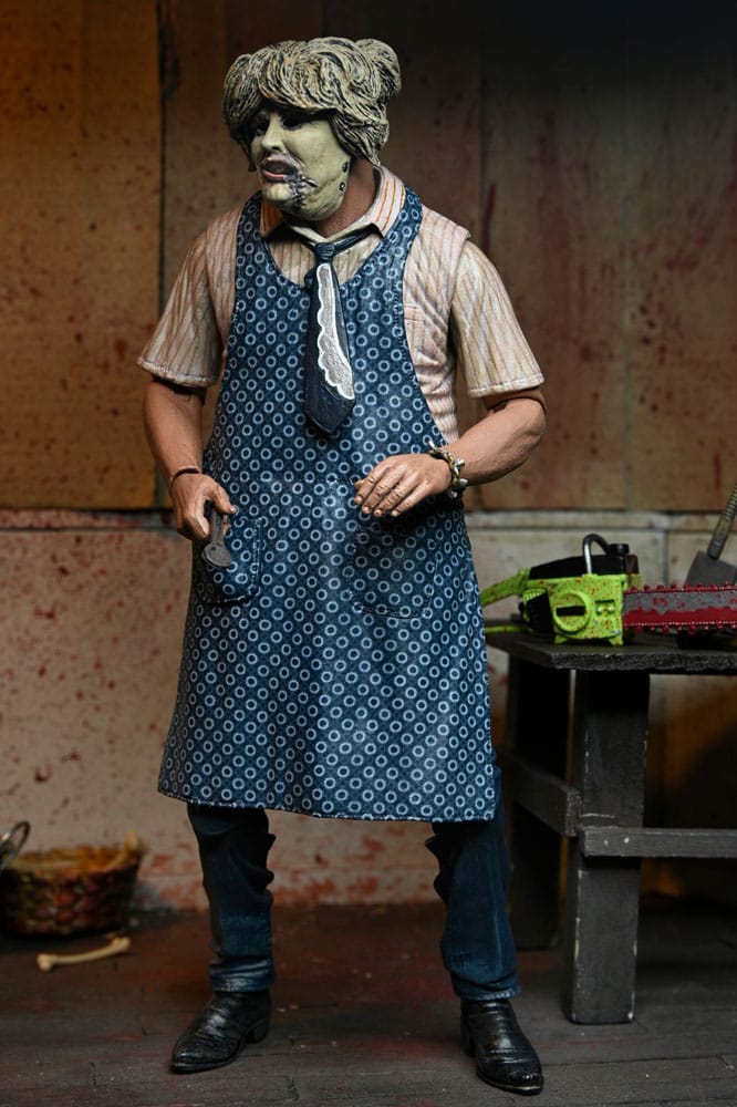LA MATANZA DE TEXAS – FIGURA LEATHERFACE 50TH ANNIVERSARY CLOTHED – NECA 20 CM