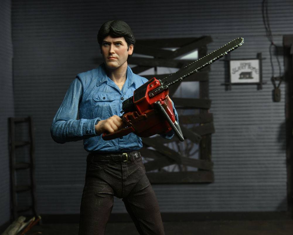ASH – EVIL DEAD ULTIMATE FIGURA 18 CM (NECA – POSESIÓN INFERNAL)