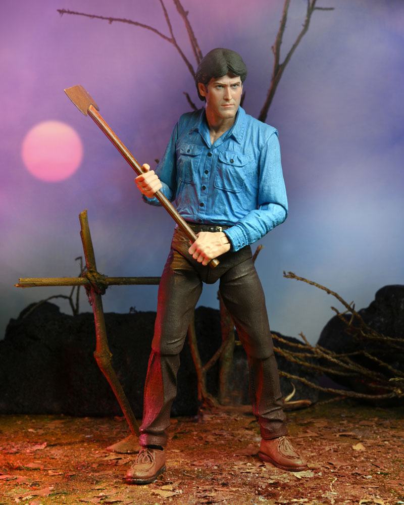 ASH – EVIL DEAD ULTIMATE FIGURA 18 CM (NECA – POSESIÓN INFERNAL)