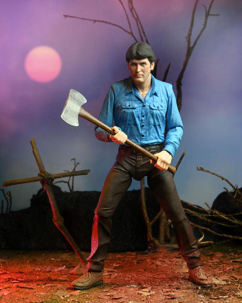 ASH – EVIL DEAD ULTIMATE FIGURA 18 CM (NECA – POSESIÓN INFERNAL)