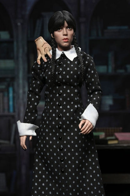 WEDNESDAY – FIGURA WEDNESDAY (CLASSIC DRESS) 20 CM