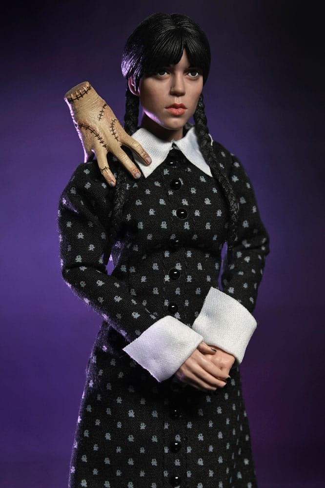 WEDNESDAY – FIGURA WEDNESDAY (CLASSIC DRESS) 20 CM