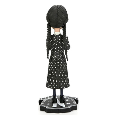 WEDNESDAY ADDAMS – FIGURA HEAD KNOCKER 21 CM (NECA – WEDNESDAY)