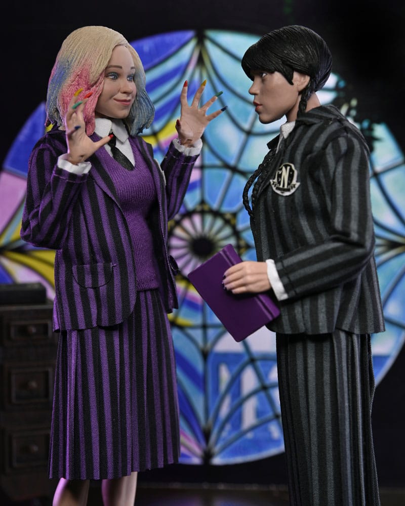 WEDNESDAY – PACK 2 FIGURAS: WEDNESDAY ADDAMS & ENID SINCLAIR (NEVERMORE UNIFORM) 20 CM