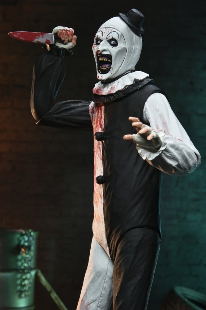 ART THE CLOWN (BLOOD SPLATTERED) – TERRIFIER 2 ULTIMATE - NECA