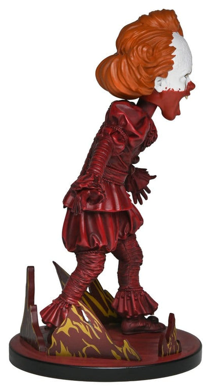 IT: WELCOME TO DERRY – HEAD KNOCKER BLOOD PENNYWISE 19 CM (NECA)