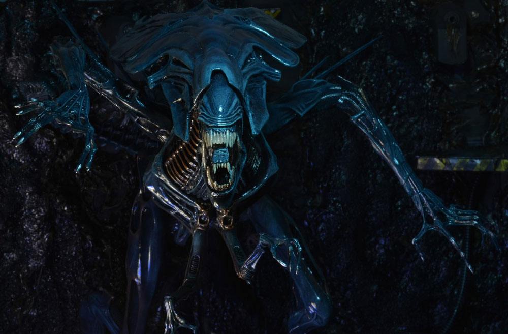 ALIEN QUEEN – FIGURA 38 CM (ULTRA DELUXE – NECA ALIENS: EL REGRESO)