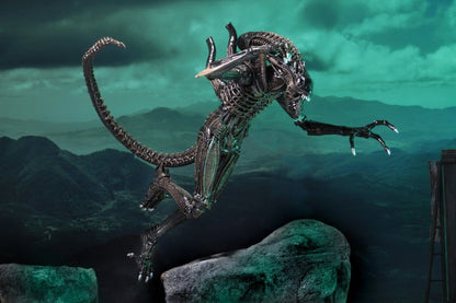 WARRIOR XENOMORPH BROWN – ALIENS FIGURA ULTIMATE 23 CM (NECA – ALIENS 1986)