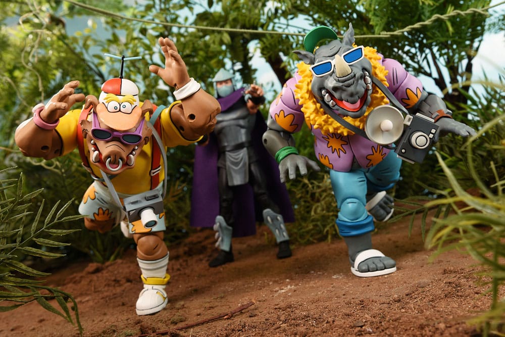 TORTUGAS NINJA – PACK 2 FIGURAS 18 CM VACATION BEBOP Y ROCKSTEADY (NECA – CARTOON 1980)