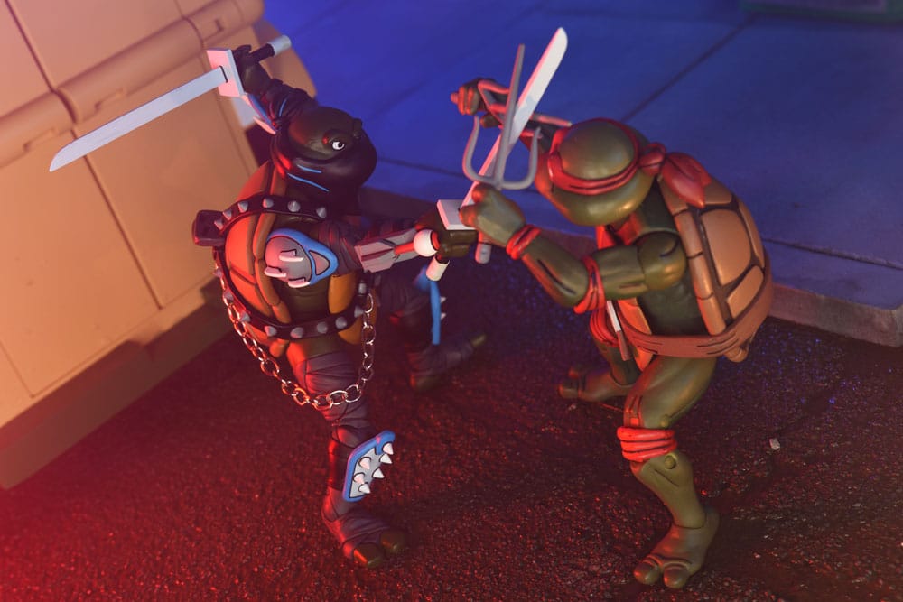 TEENAGE MUTANT NINJA TURTLES – FIGURA ULTIMATE DARK LEO (NECA – 18 CM)