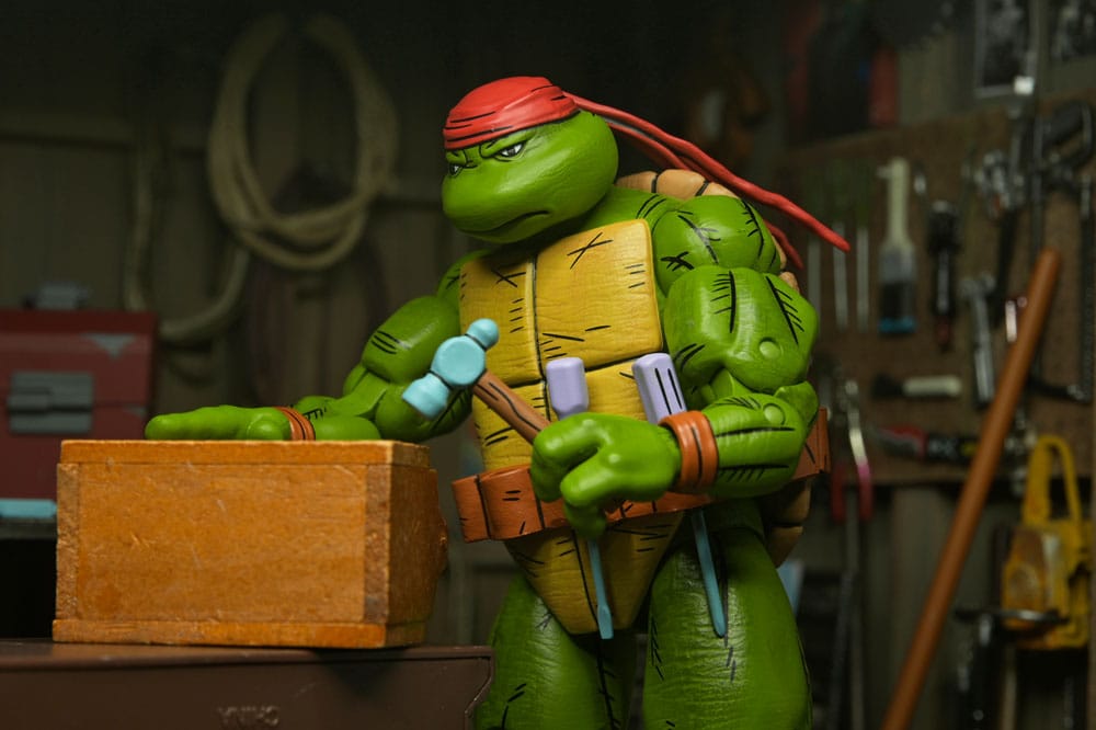 HUNTER LEO FIGURA 18 CM - NECA - TEENAGE MUTANT NINJA TURTLES