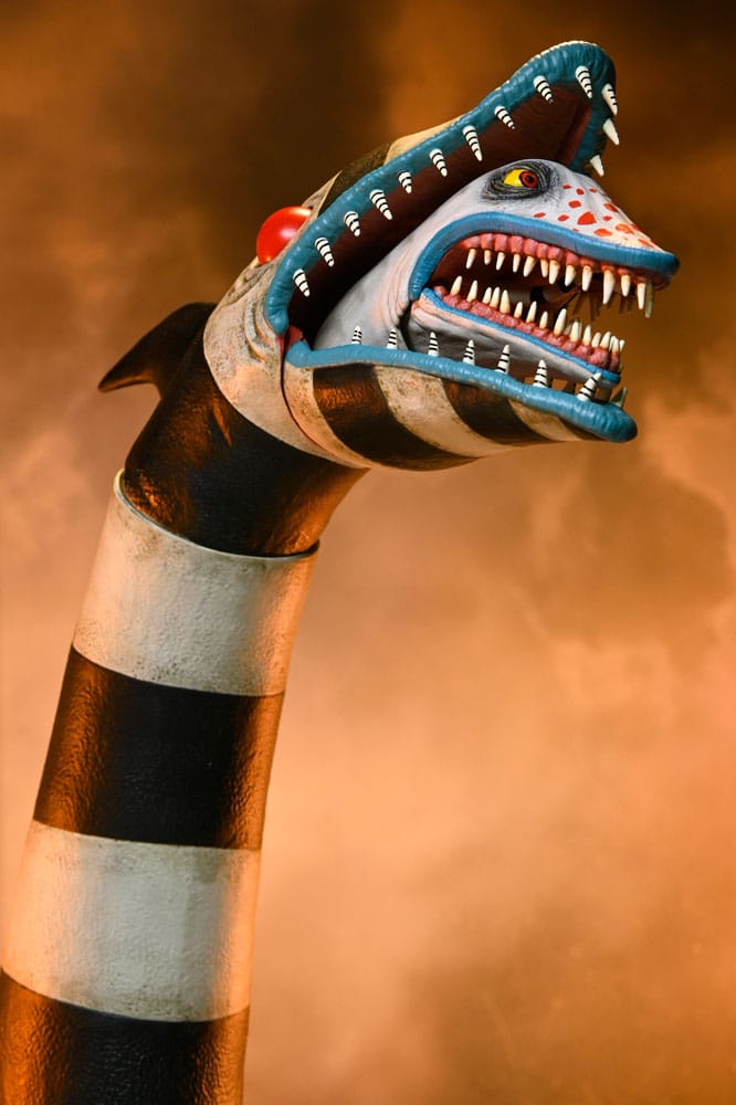 BEETLEJUICE – PACK 2 FIGURAS ULTIMATE “MATADOR” BEETLEJUICE Y SANDWORM 18 CM (NECA)