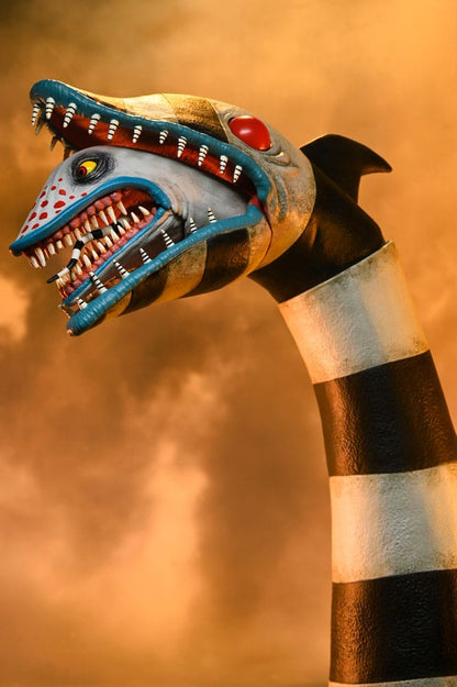 BEETLEJUICE – PACK 2 FIGURAS ULTIMATE “MATADOR” BEETLEJUICE Y SANDWORM 18 CM (NECA)