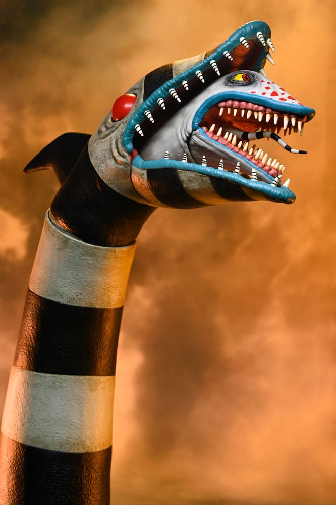 BEETLEJUICE – PACK 2 FIGURAS ULTIMATE “MATADOR” BEETLEJUICE Y SANDWORM 18 CM (NECA)