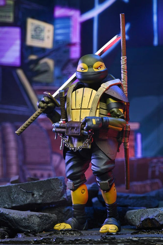 Figura Yi The Last Ronin Re-Evolution NECA, articulada de 17 cm.