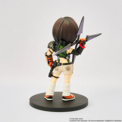 Presentación en caja de arte de la estatua Yuffie Kisaragi Final Fantasy VII Rebirth Adorable Arts 11 cm