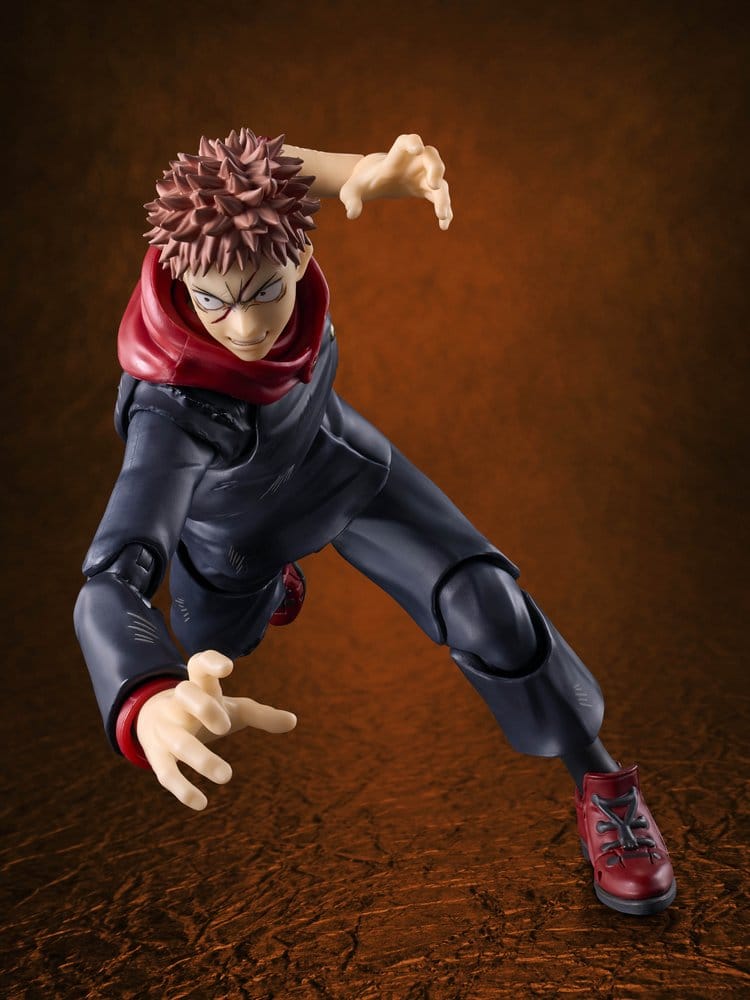 Yuji Itadori S.H.Figuarts posando en figura de 15 cm de Tamashii Nations